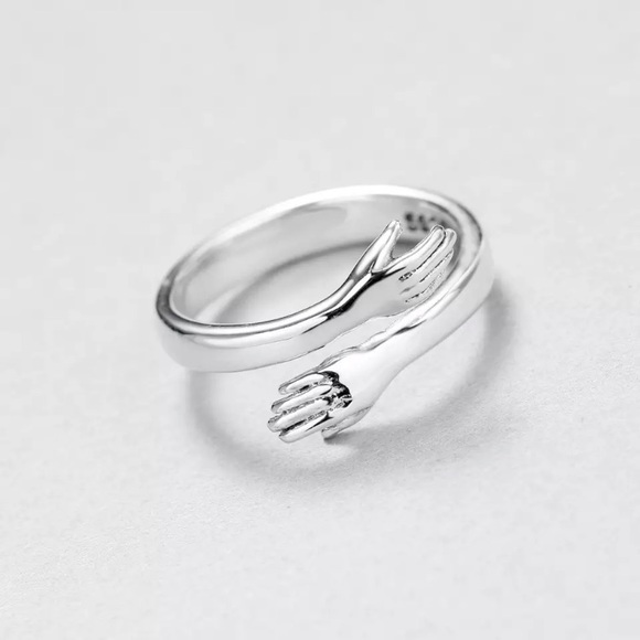 “Bear Hug” Minimalist Cute/Dainty Silver Love Ring - Picture 5 of 7
